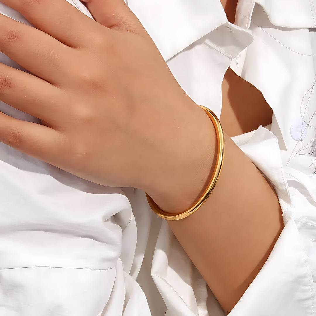 Pulseira Minimalista Lisa Banhada em Ouro 18k